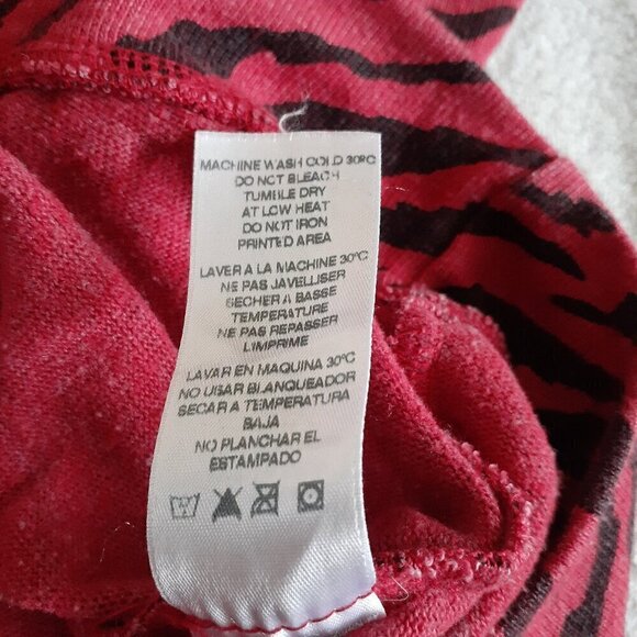 Sundry Women's Size Small (1) Red Zebra Print Lightweight Pull Over Sweater - Picture 9 of 11
